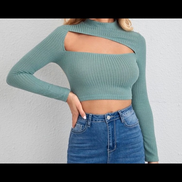 NWOT-Cutout Front Rib-knit Crop size L- 8/10 - Picture 7 of 8